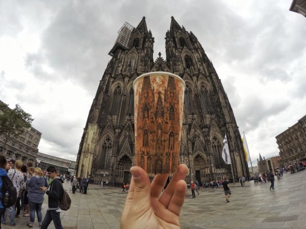 Нет искусства без стакана: путешественник расписывает кофейные стаканчики, зарабатывая на жизнь