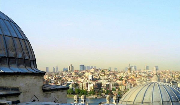 Стамбул в апреле: пробуждение турецкого мегаполиса