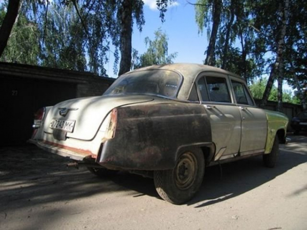 Отреставрированный ГАЗ-21 УС (22 фото)