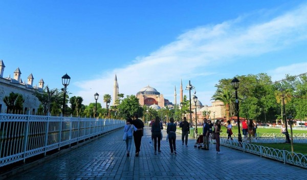Стамбул в мае: в шаге от лета