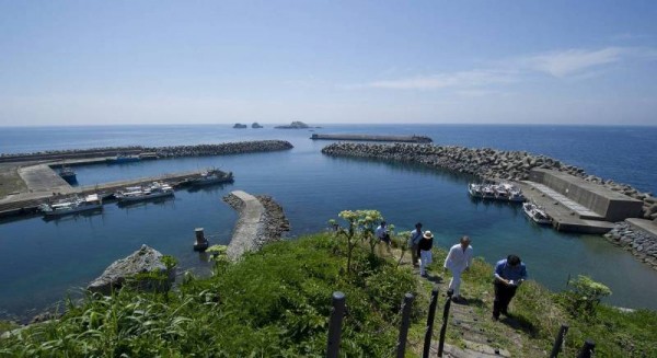 Почему японский остров Окиносима столетиями закрыт для женщин